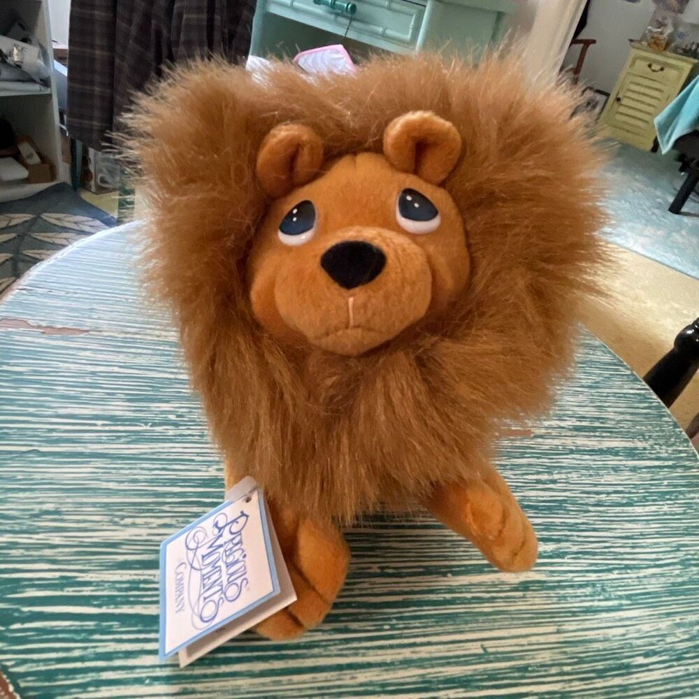 Precious Moments Vintage Alek the Lion Stuffed Animal